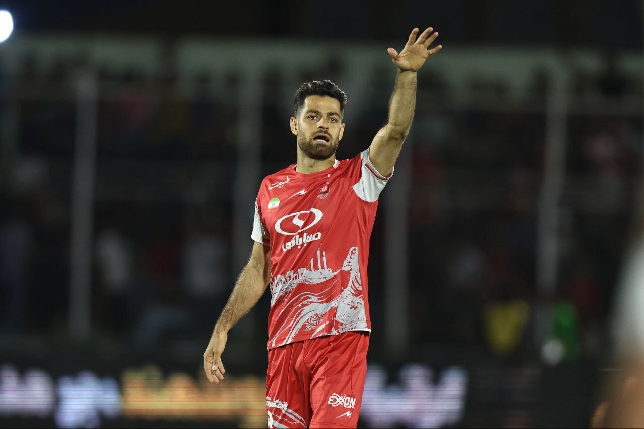 عکس | مقصد غیرمنتظره مدافع پرسپولیس؛ پورعلی‌گنجی به منصوریان رسید!