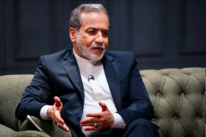 عراقچی: ادعای غیر عمدی بودن حمله اوکراین مسموع نیست / کی‌یف باید صراحتا مسئولیت این اقدام جنایتکارانه را بپذیرد