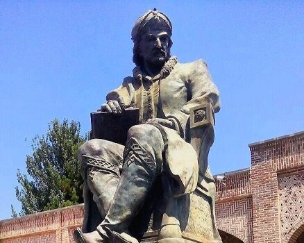 تندیس شاه اسماعیل صفوی در هفته اردبیل نصب می شود
