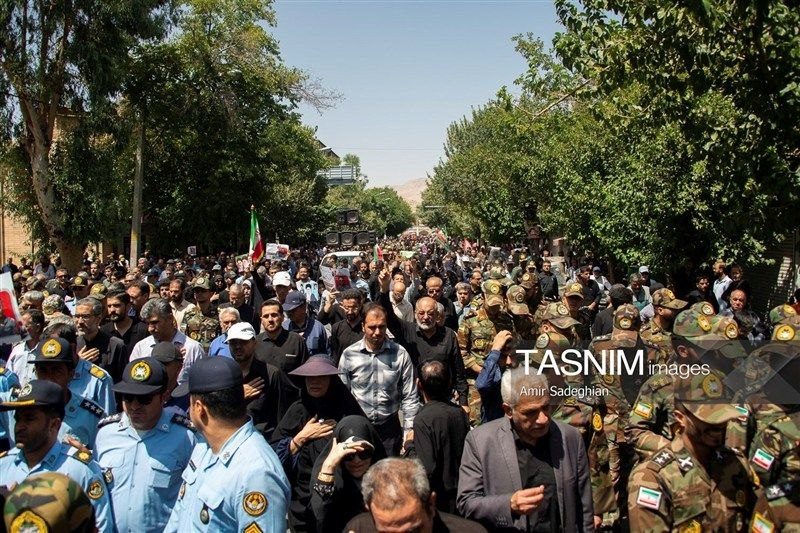 برگزاری تشییع خلبان ارتش که در آسمان جاماند + تصاویر