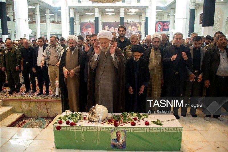 برگزاری تشییع خلبان ارتش که در آسمان جاماند + تصاویر