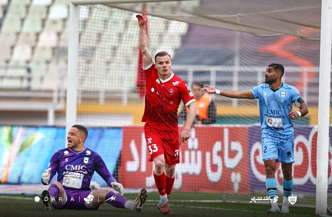 آینده مبهم خرید پرحاشیه پرسپولیس