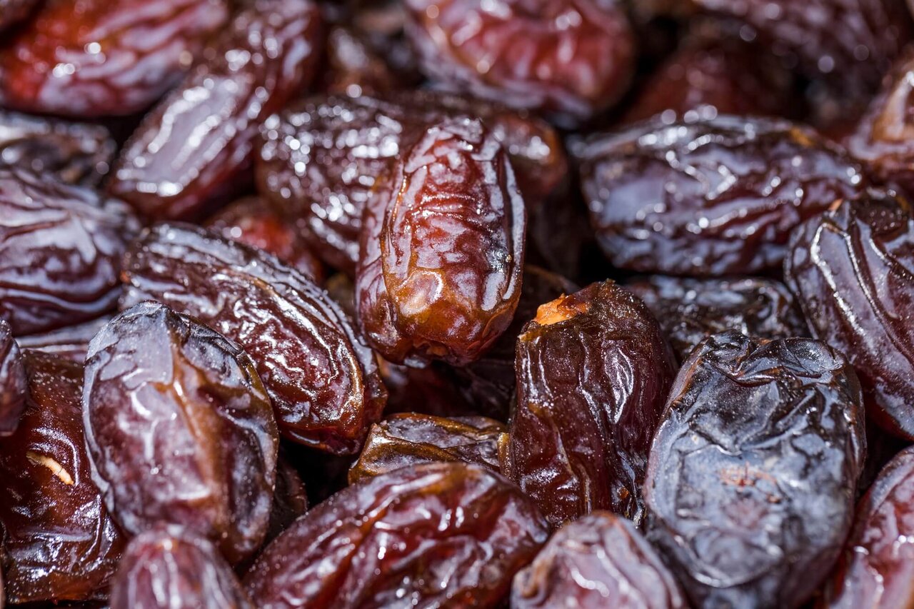 آغاز عرضه خرمای مضافتی در روستابازارهای استان آذربایجان‌غربی با ۳۵ درصد تخفیف