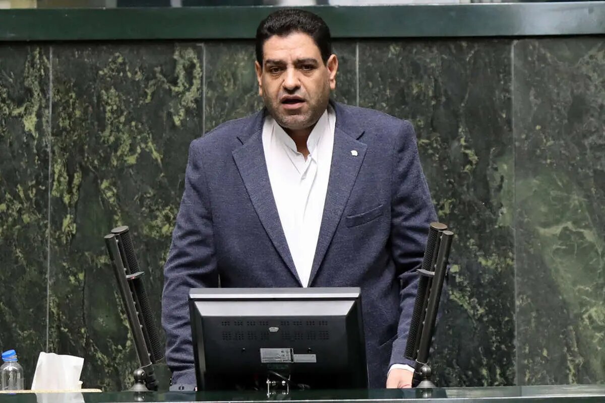 نماینده مجلس: هیچ جریانی نباید مجوز تخریب پزشکیان را داشته باشد/ وقتی تصمیمی مثل مذاکره در سطوح عالی نظام گرفته می‌شود، همه باید از آن تبعیت کنند