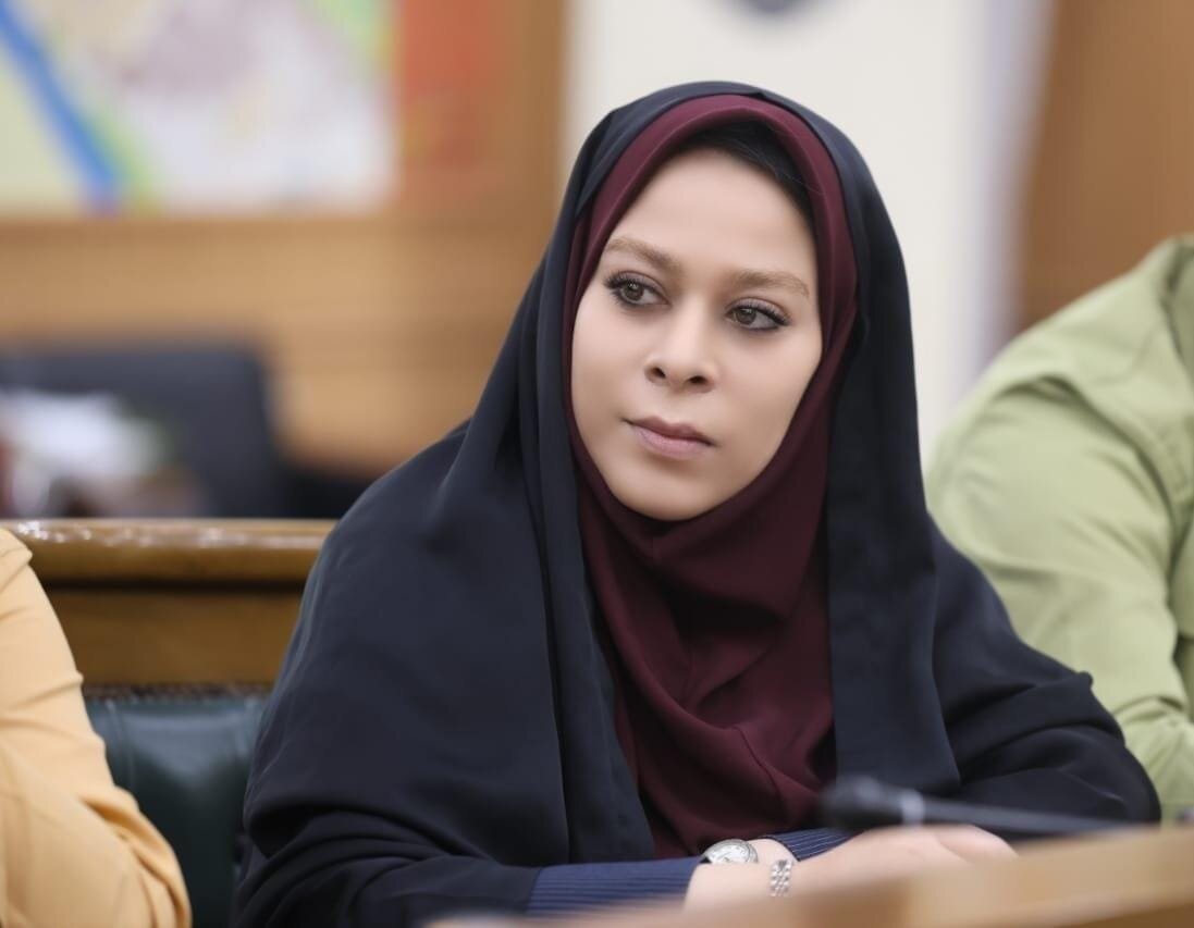 روز خبرنگار یا روز کانال واتساپی بدون مجوز فعالیت رسانه ای؟!