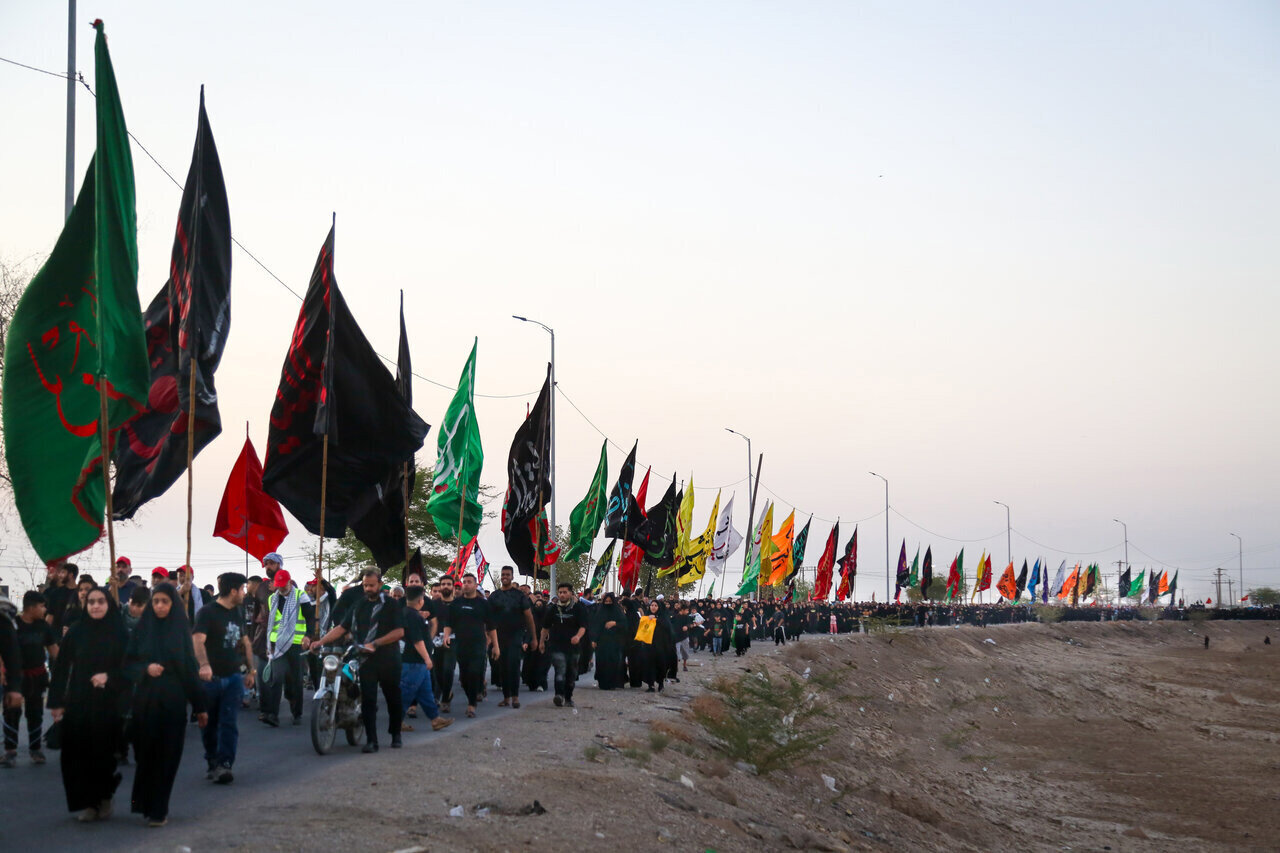 پیاده‌روی اربعین؛ از آیینی زیارتی تا الگوی انسجام اجتماعی/ فراتر از یک مناسک زیارتی/ تضعیف تمایزات طبقاتی بوردیو در مسیر کربلا