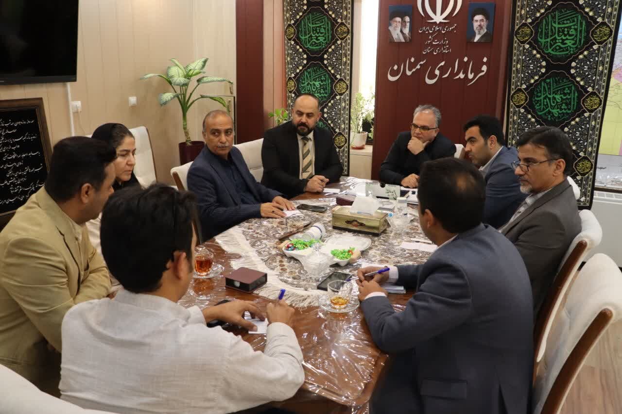 بررسی مشکلات فرودگاه سمنان در فرمانداری