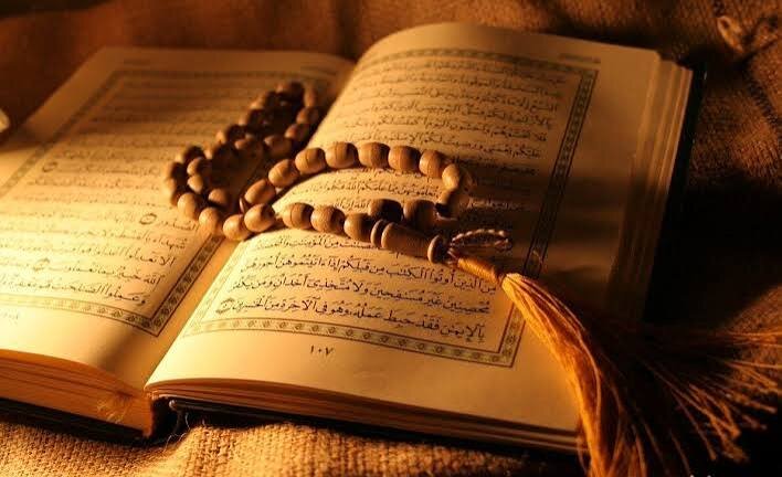عکس | تصویر وایرال شده از قرآن منسوب به دست‌خط مبارک امام حسین (ع)