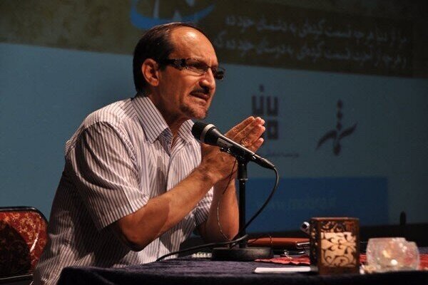 آیا فهم دین در انحصار روحانیون است؟ / مهدوی: روحانی ها مسئله را وارونه کردند و گفتند شما نمیفهمید/ قرآن برای مردم کوچه و بازار آمده نه برای علما...